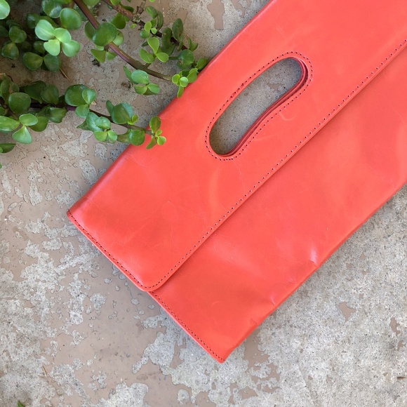 HOBO Handbags - Hobo International Coral Patent Leather Clutch